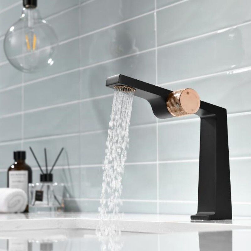 Luxury Brass Wash Basin Faucet Deck Mounted Single Hole Basin Mixer Faucet Black Rose Gold Bathroom Sinks Faucet Luxury Brass Wash Basin Faucet Deck Mounted Luxury Brass Wash Basin Faucet Deck Mounted Single Hole Basin Mixer Faucet Black Rose Gold Bathroom Sinks Faucet