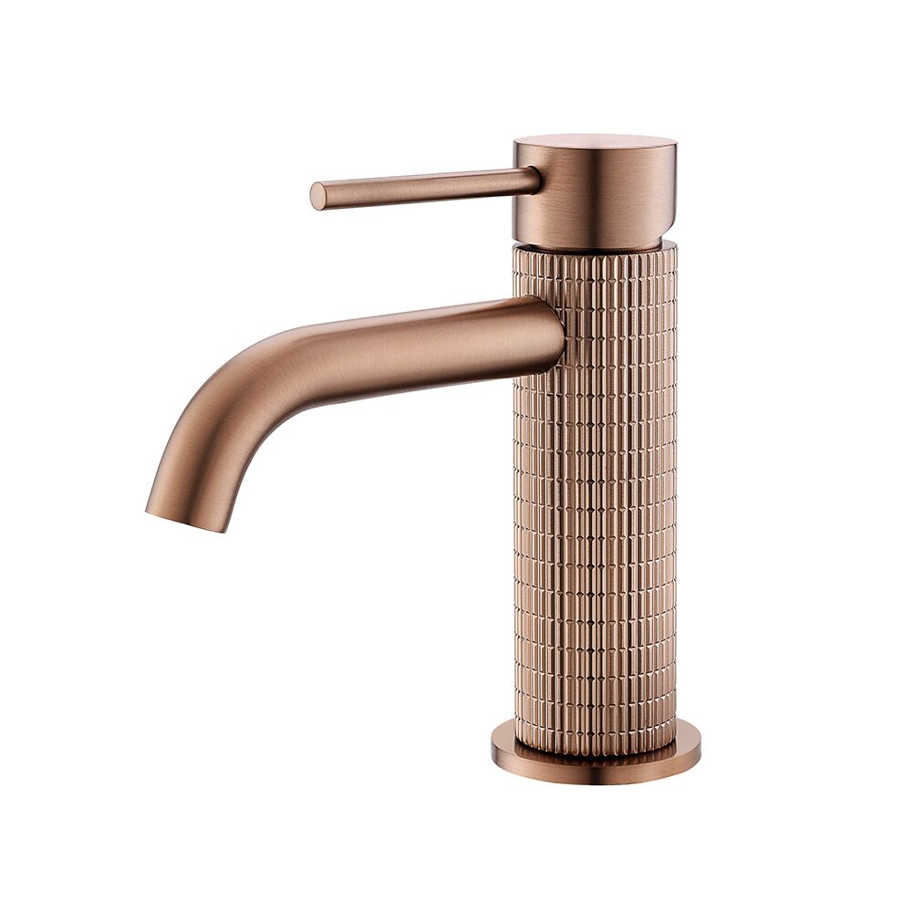 Modern Luxury Basin Taps Single-Hole Mounted Brass Water Wash Mixer New Style Hot Cold Single-Handle Sink Faucets Ceramic Valve Modern Luxury Basin Taps Single Hole Mounted Modern Luxury Basin Taps Single-Hole Mounted Brass Water Wash Mixer New Style Hot Cold Single-Handle Sink Faucets Ceramic Valve