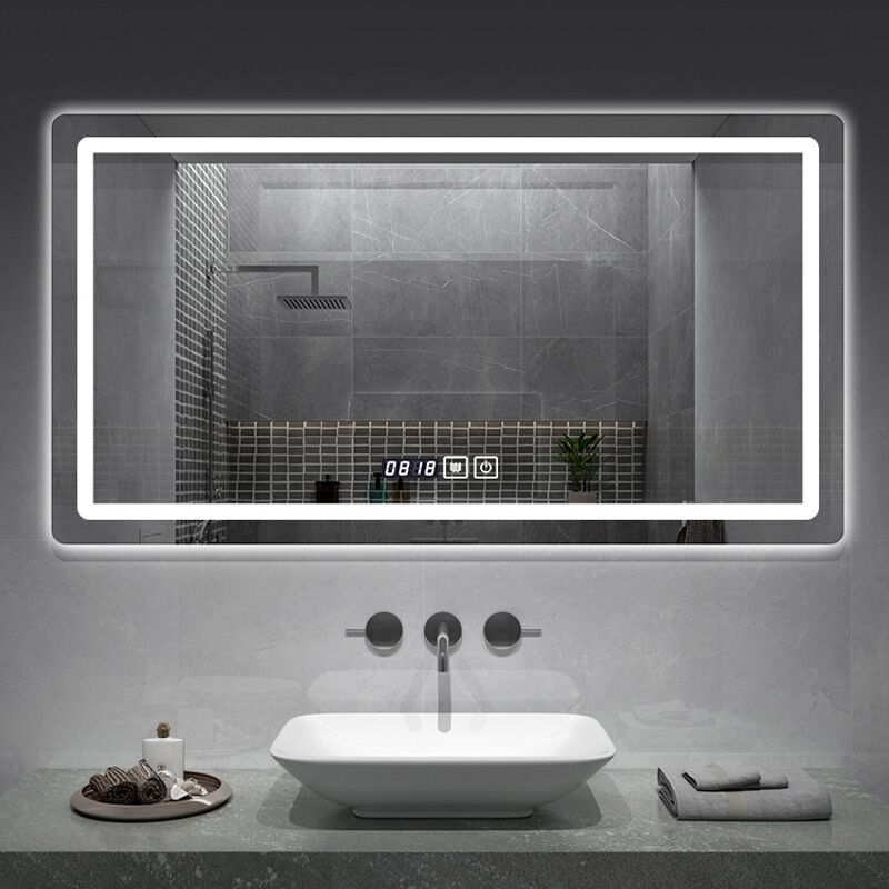 Miroir rectangulaire d'affichage de l'heure de style moderne pour salle de bains, miroir intelligent personnalisé avec désembueur rétro-éclairé par LED Miroir intelligent de salle de bain avec affichage de l'heure rectangulaire de style moderne