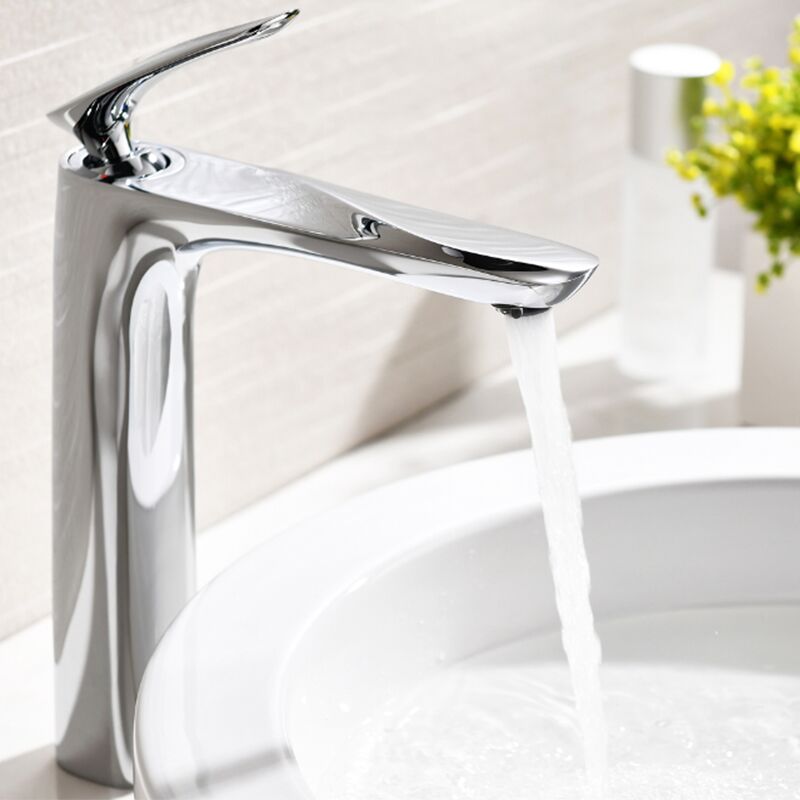 Modern Sink Faucet Bathroom Tap Single Handle Brass Wash Basin Faucet Polished Chrome Deck Mounted Lavatory Vanity Faucet Modern Sink Faucet Bathroom Tap Single Handle Modern Sink Faucet Bathroom Tap Single Handle Brass Wash Basin Faucet Polished Chrome Deck Mounted Lavatory Vanity Faucet